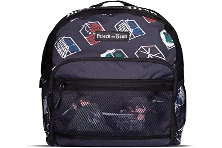 Mochila Attack on Titan negra (Difuzed, ref. 140798)