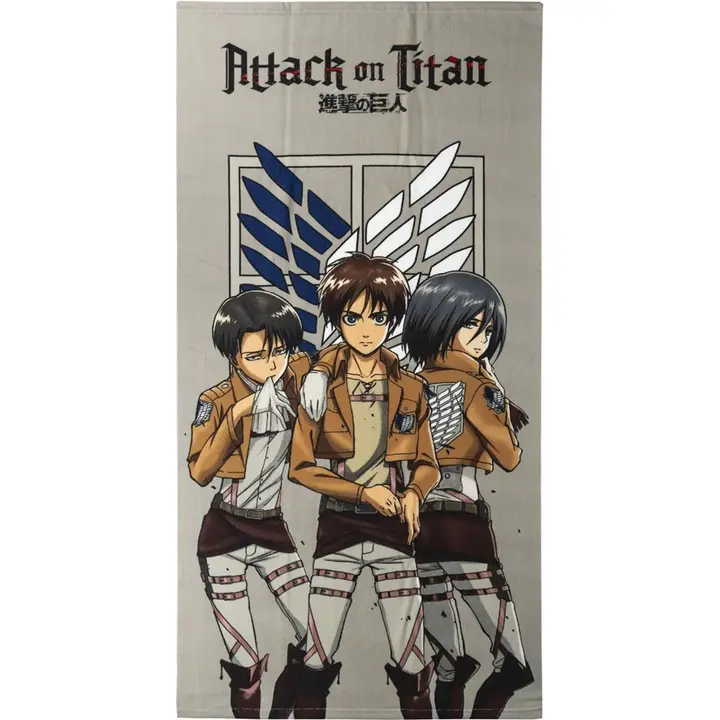 Toalla infantil Attack on Titan gris con Mikasa, Eren y Levi (Cerdá)